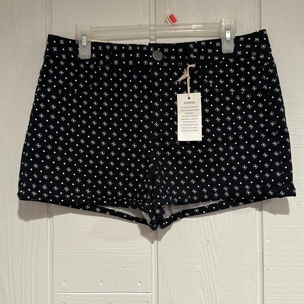 SO-Shortie Shorts- NWT